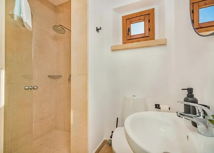 Font Xica Petit By Sealand Port de Pollença