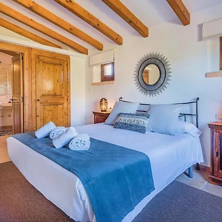 Font Xica Petit By Sealand