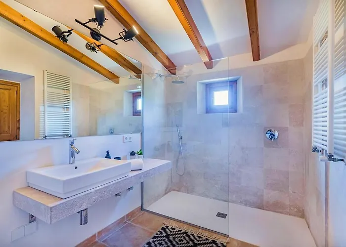 Font Xica Petit By Sealand فيلة بورت دي بوينسا